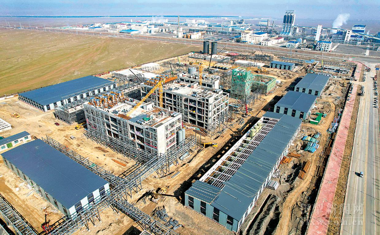位于奎屯市的新疆天山祥云高分子材料有限公司建设现场.JPG